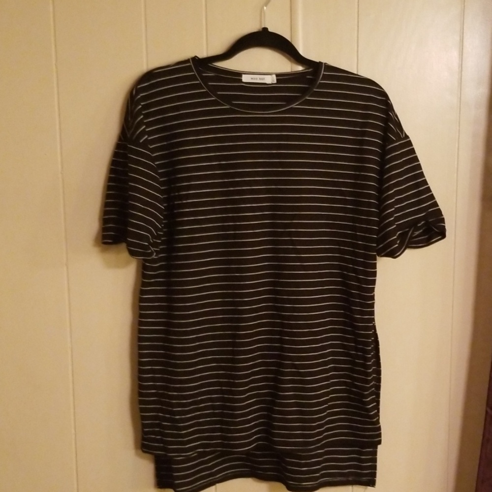 3 for $15! 🌻 Black & White Striped Tunic